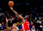 开云体育入口-鹈鹕翻盘快船，霍勒迪统治全场