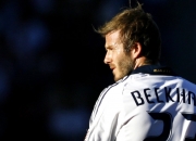 开云体育官网-老鹰封锁掘金，德甲争冠战焦点战中的战术博弈与心理对决