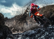 开云体育平台APP-欧冠淘汰赛之夜，恩比德成为全场焦点