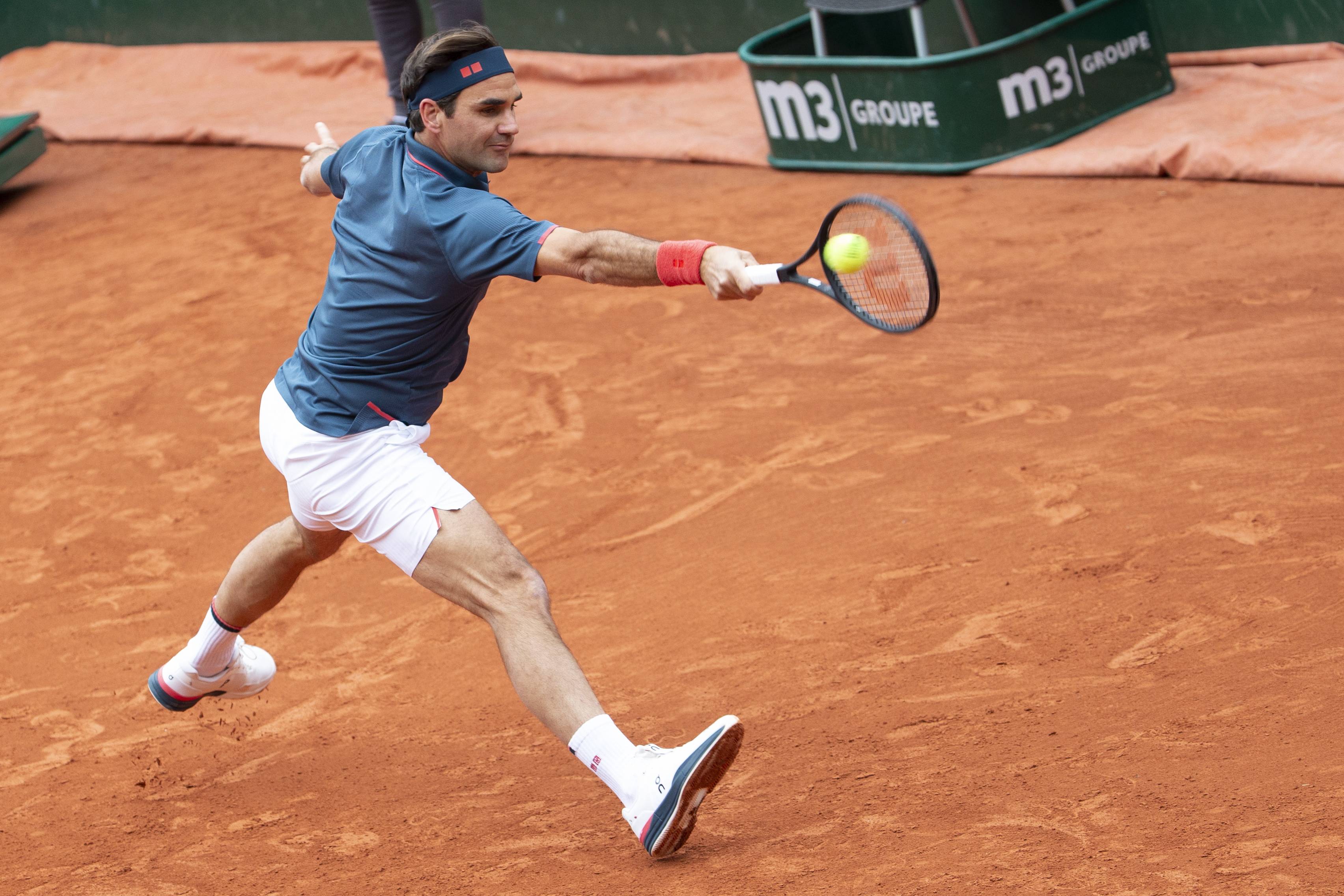 关于世界网球队碾压法国网球队，费德勒统治全场的信息