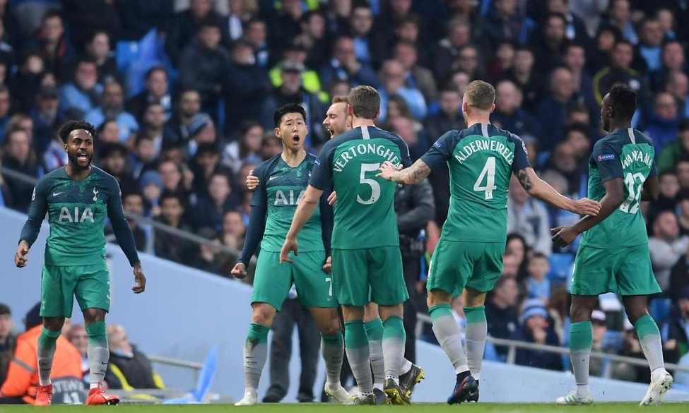 曼城逆袭晋级,阿贾克斯遗憾出局的简单介绍