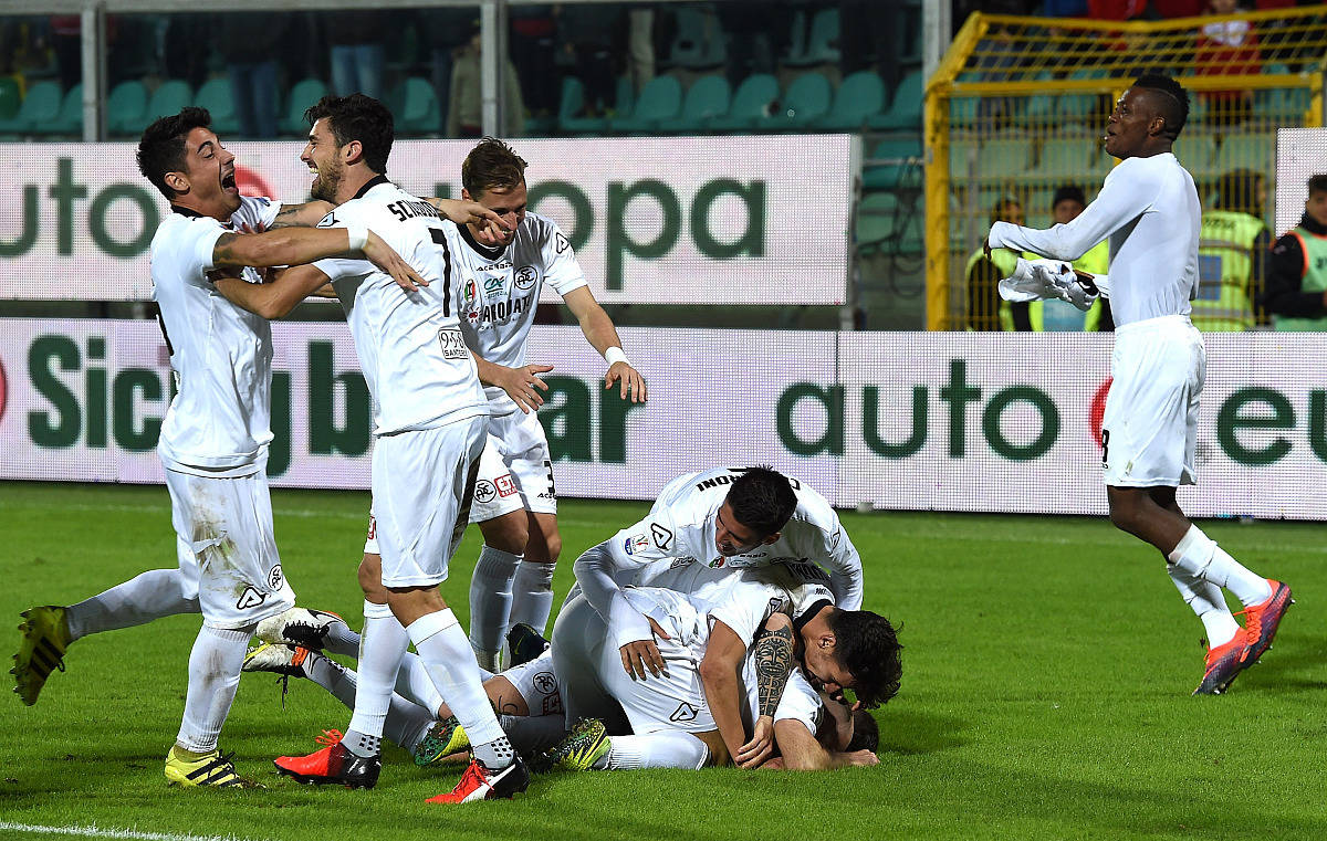 狼队客场逼平强敌，表现令人称赞的简单介绍