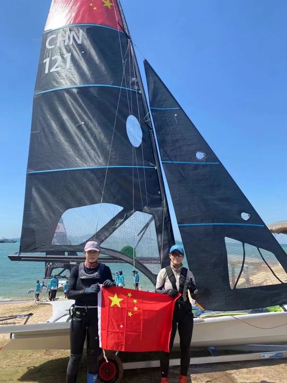 立陶宛运动员在帆船比赛中勇夺金牌