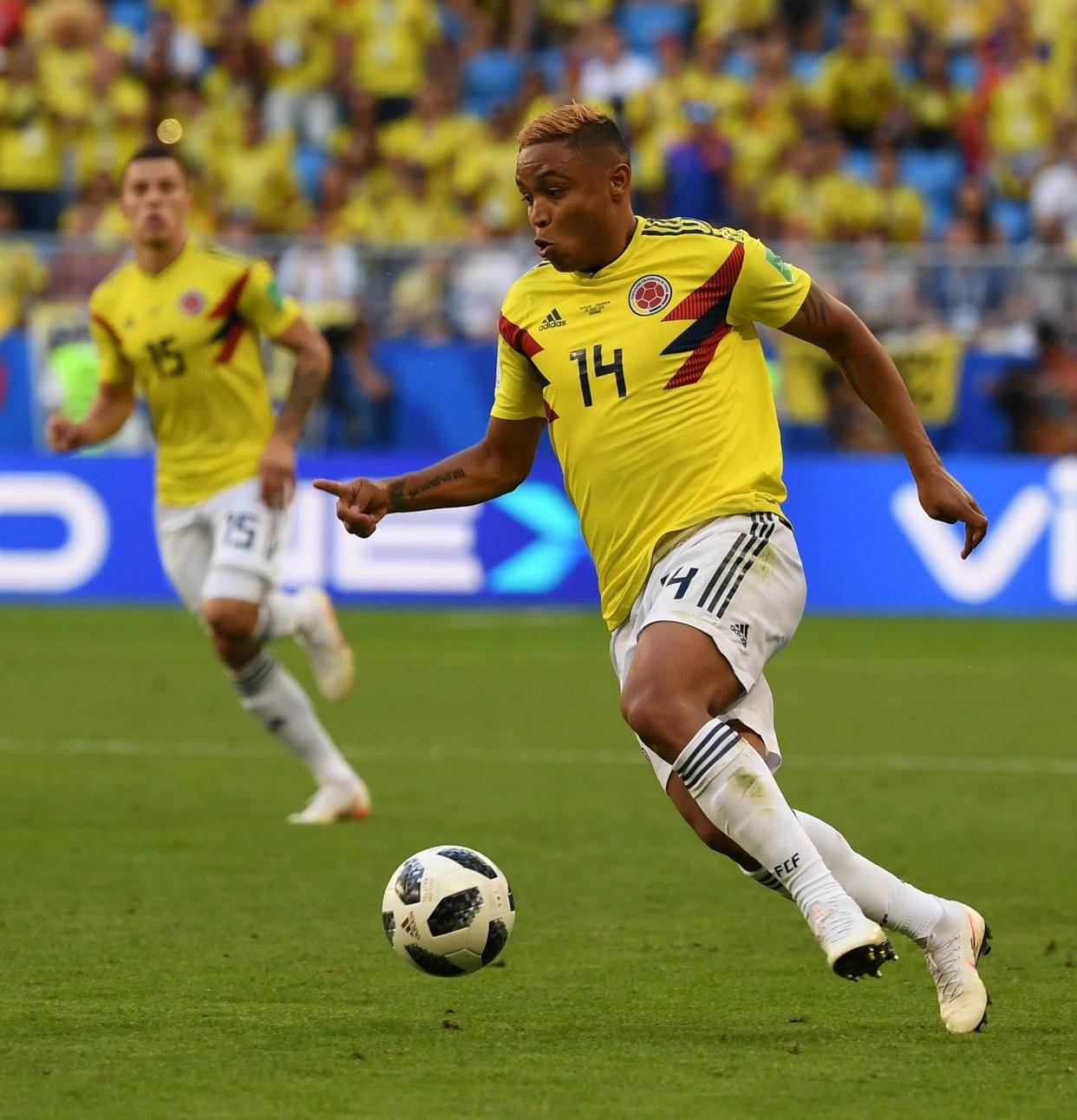 哥伦比亚逆转德国，范戴克带队取胜