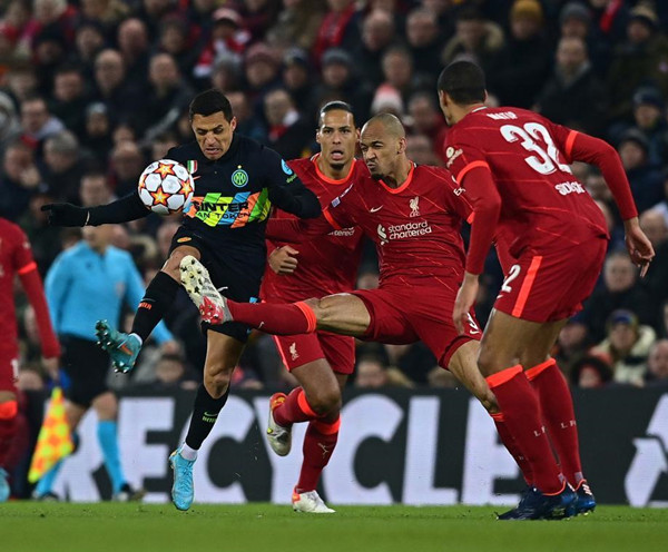 包含萨尔茨堡取得胜利，艰难晋级下一轮的词条