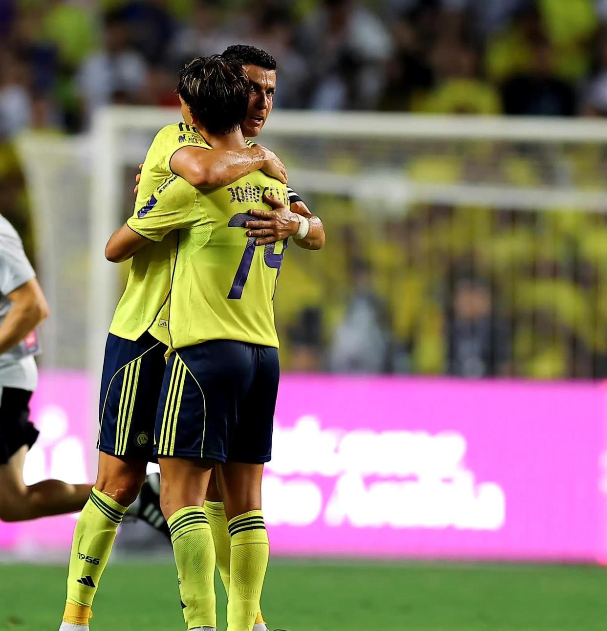 乌拉圭血洗塞内加尔,C罗送出助攻的简单介绍 乌拉圭血洗塞内加尔,C罗送出助攻的简单介绍